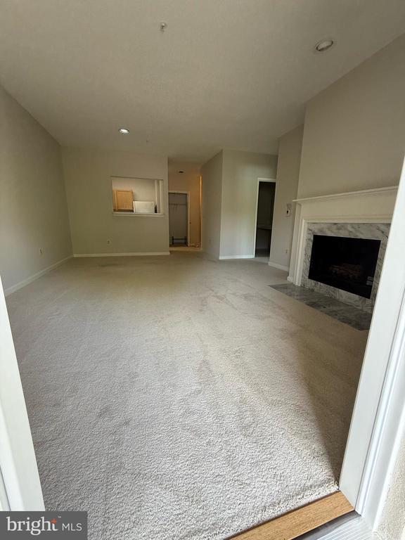 Foto del edificio - 12012 Taliesin Pl