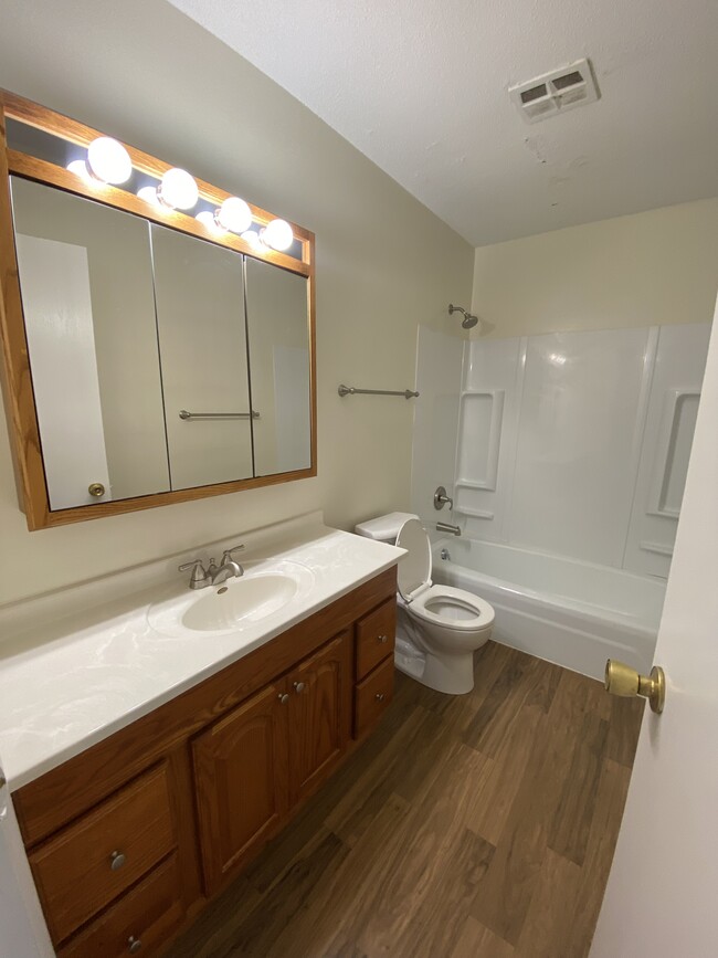 Bathroom - Upstairs - Colony Court