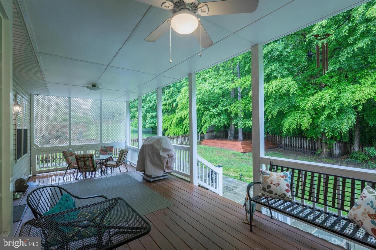 Primary Photo - 5970 Fincastle Dr