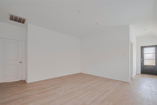 Foto del edificio - 18439 Summit Ranch Dr