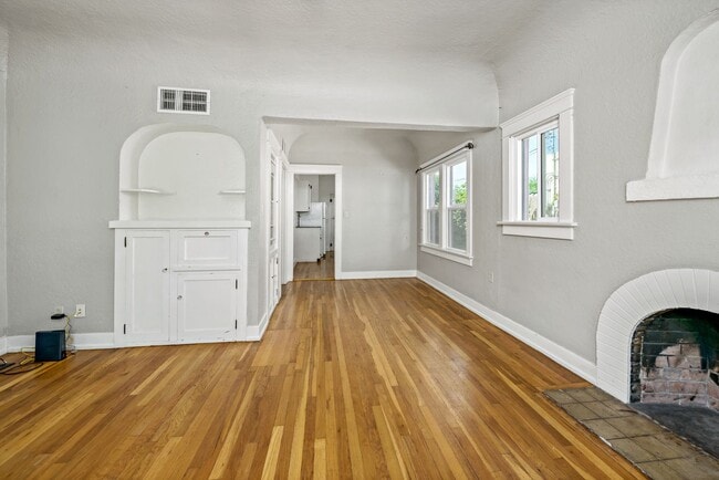 Photo - PRE-LEASE for AUGUST 2026 - Sam Hughes Bungalow House