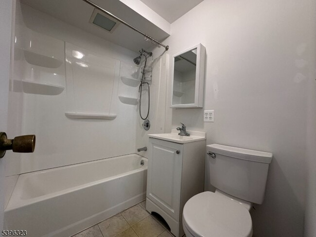 Building Photo - 376 S Main St