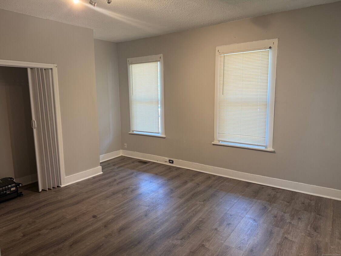 Foto principal - 880 Connecticut Ave