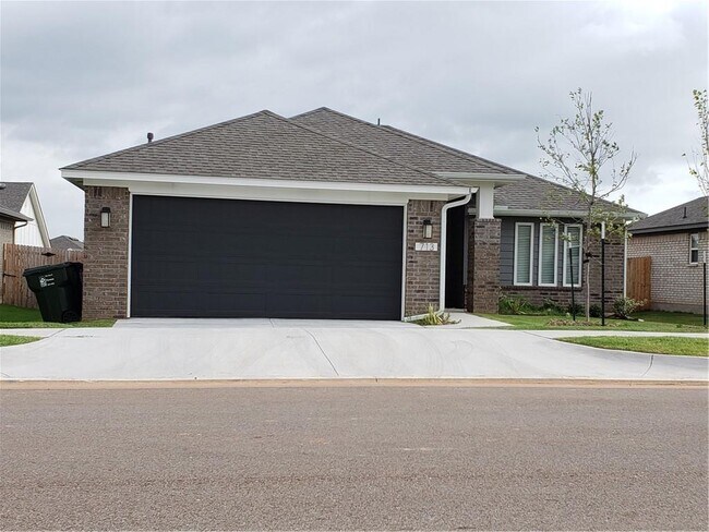 Building Photo - 713 Blue Fish Rd