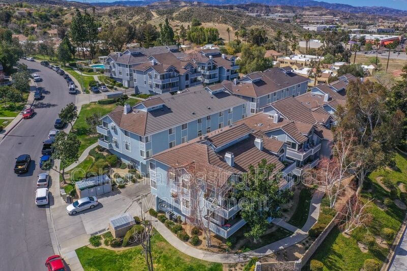 26854 Claudette St Unit 727, Santa Clarita, CA 91351 Condo for Rent