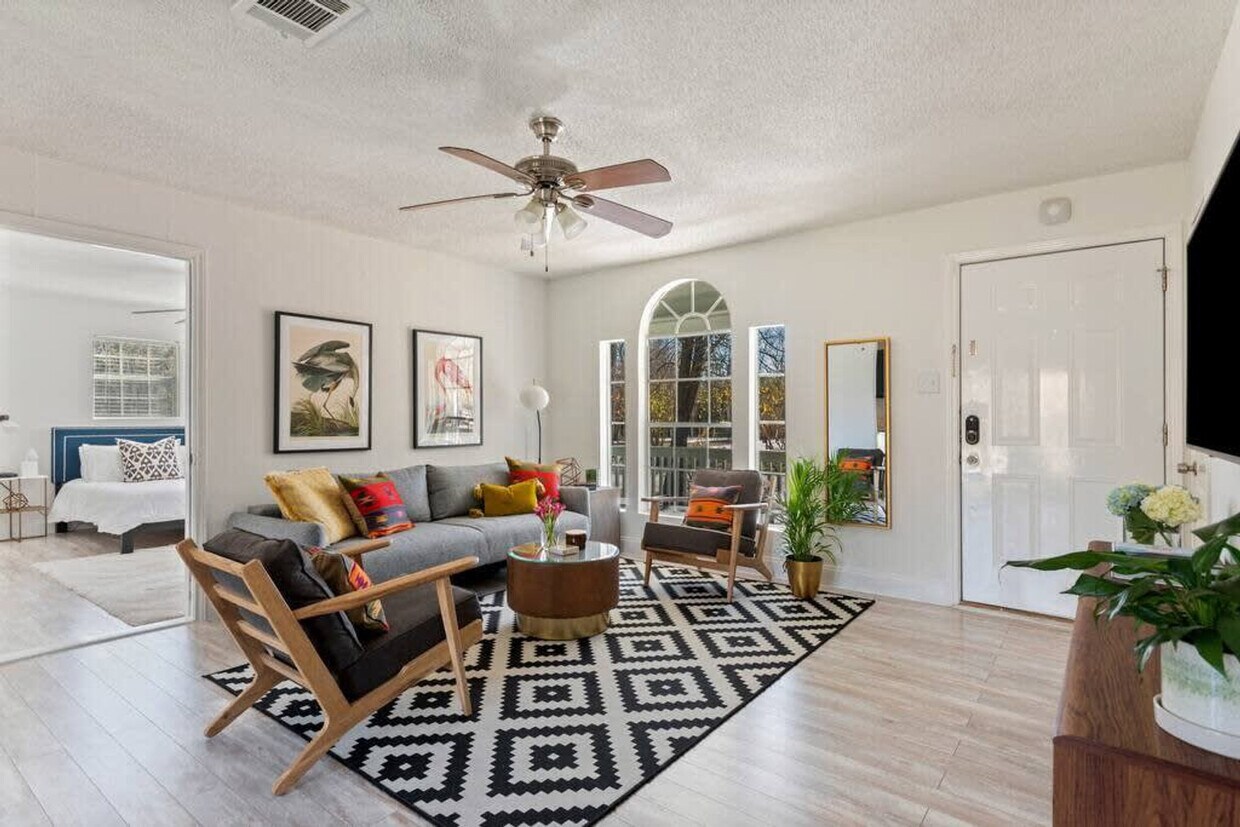 Foto principal - 5706 Tura Ln