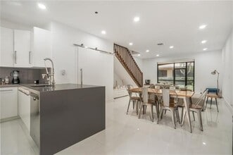 Building Photo - 4204 Vineyard Cir