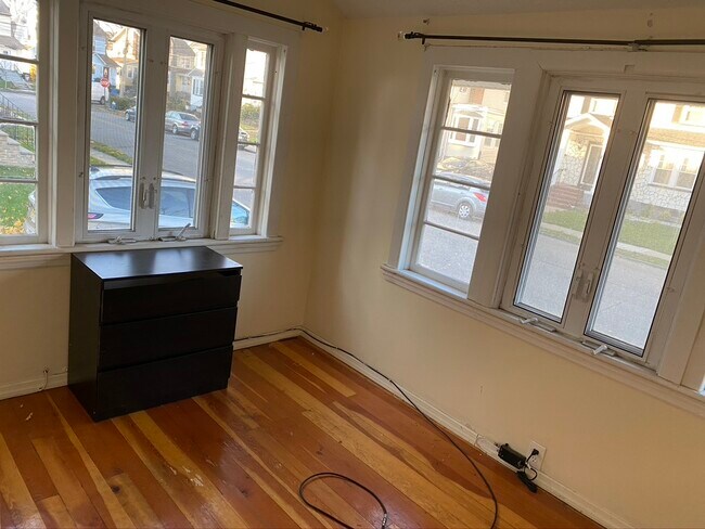 Spare room attached to Living Room - 21 Sanford Ter