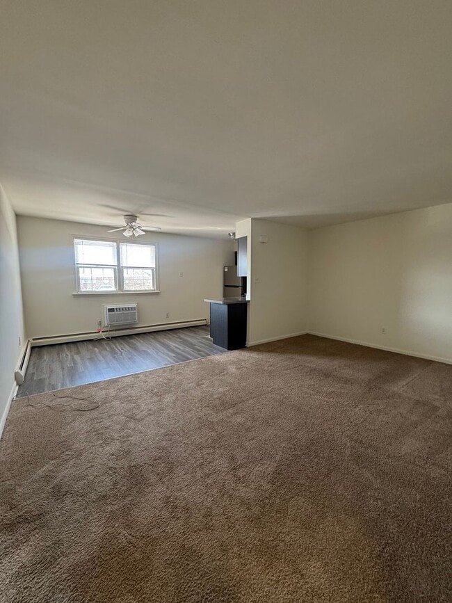 Interior Photo - Broadmore Apartments