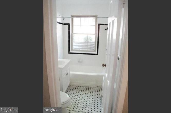 Primary Photo - 4620 Iowa Ave NW