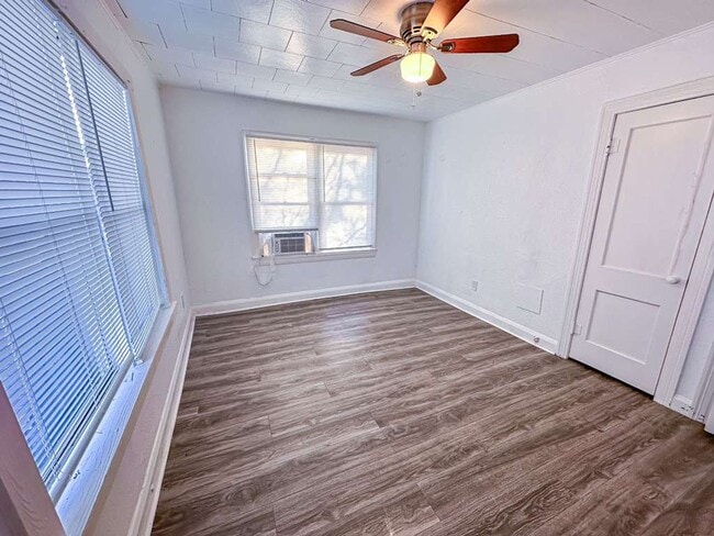 Foto del edificio - 1409 10th St