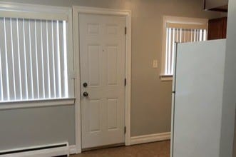 Dining attached to kitchen - 1011 Hilldale Dr