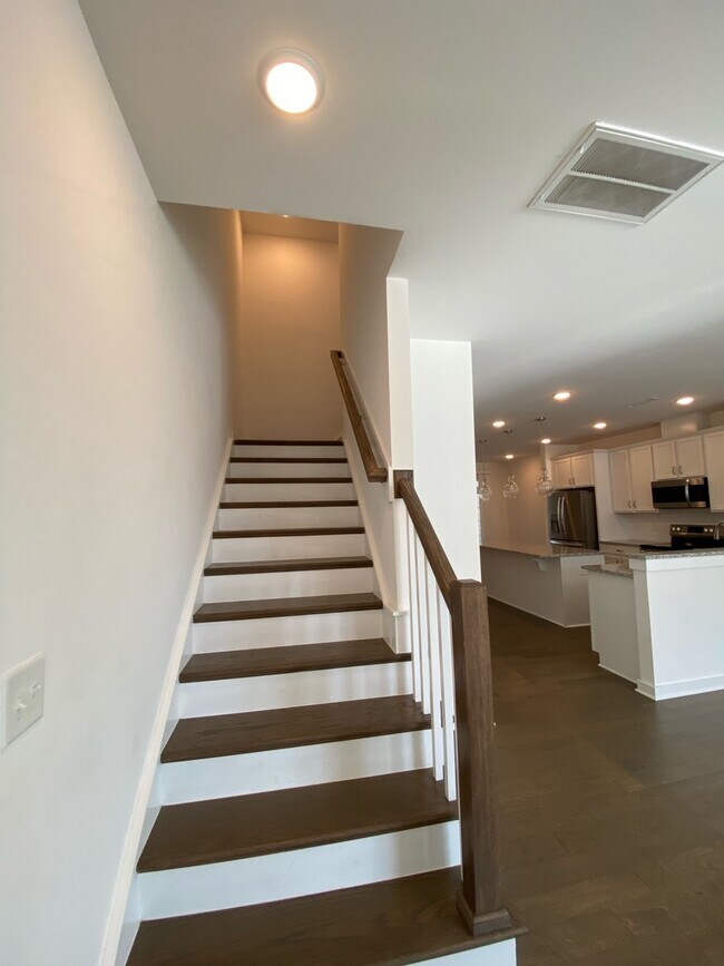 Main Stairs - 465 Triumph Ln