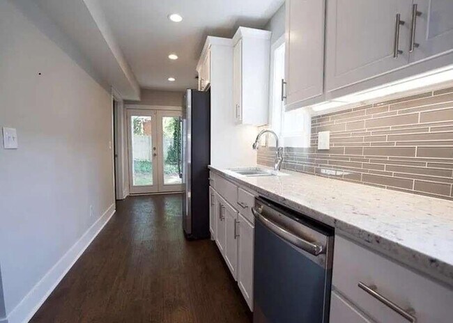 Foto del edificio - 954 Parsons St SW