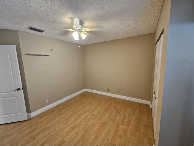 Building Photo - 9817 Boca Gardens Cir N