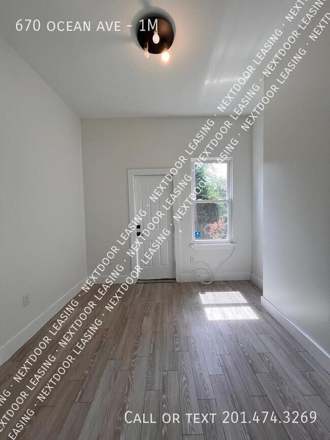 Foto del edificio - 670 Ocean Ave