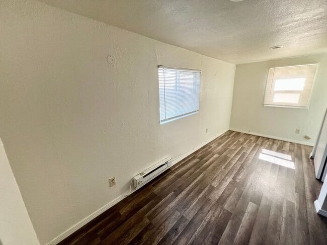 Building Photo - Charming Studio in Fairmont Village – Porc...