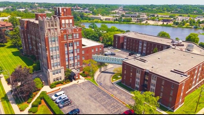 Foto del edificio - Luxe Residences of Aurora