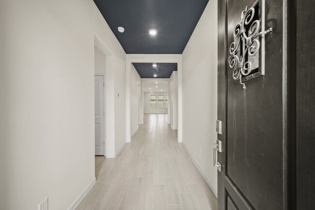 Building Photo - 2427 Madera Landing Ln