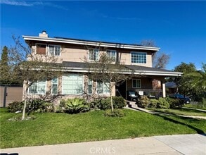 Building Photo - 5243 E Arbor Rd