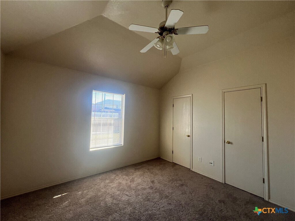 Foto del edificio - 4200 Alan Kent Dr