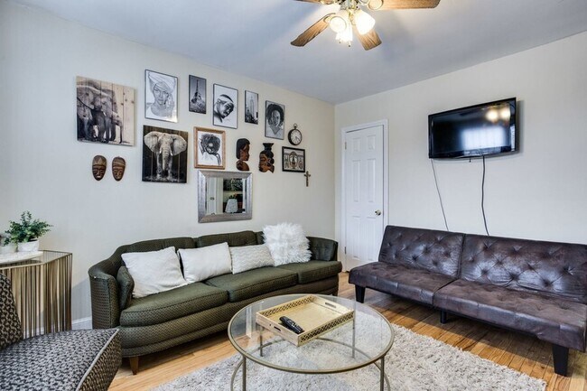 Foto del edificio - 928 19th St NE