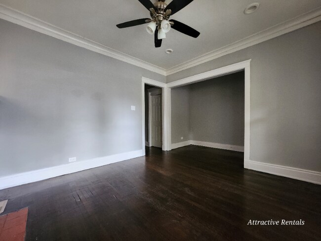 Foto del edificio - 6738 S Prairie Ave
