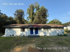 Building Photo - 2924 Skyline Rd