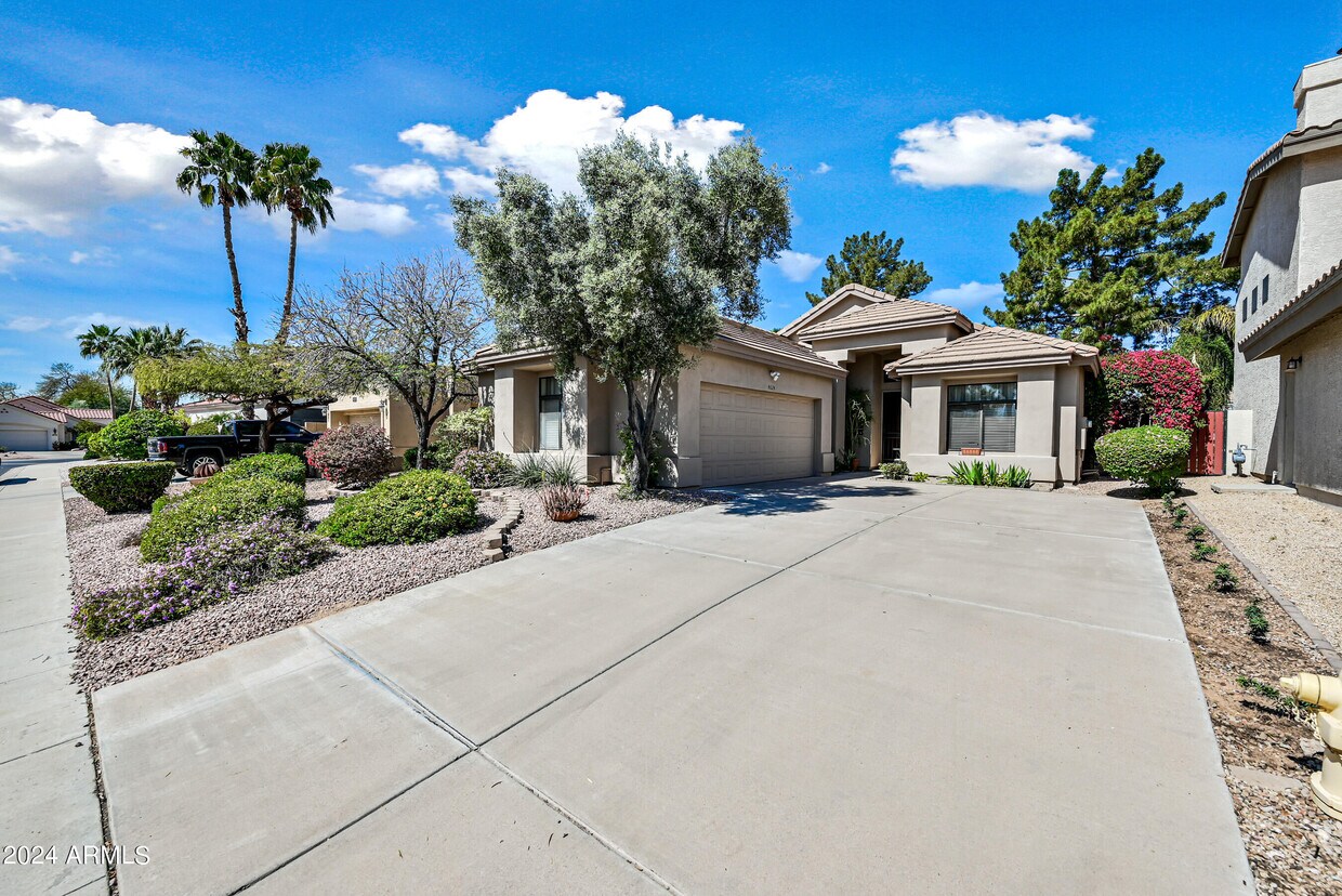 Foto principal - 4624 N Desert Stream Way