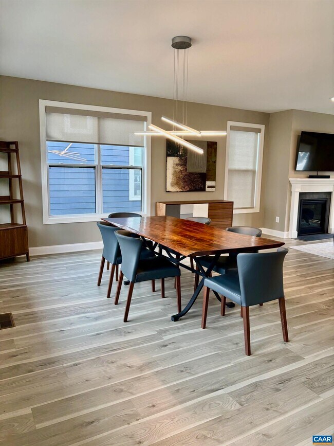 Foto del edificio - 6217 Raynor Pl