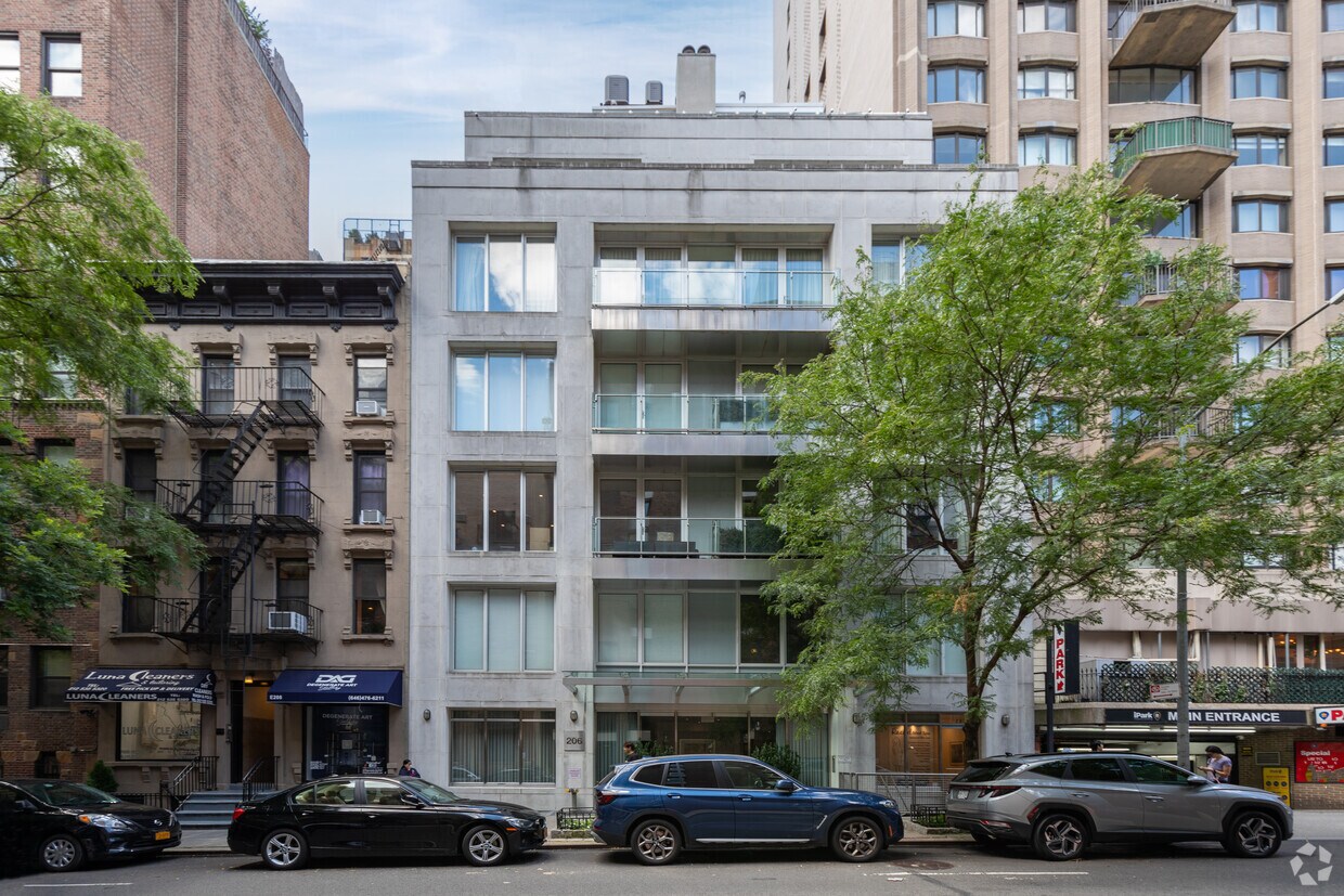 Foto principal - 204-206 E 73rd St