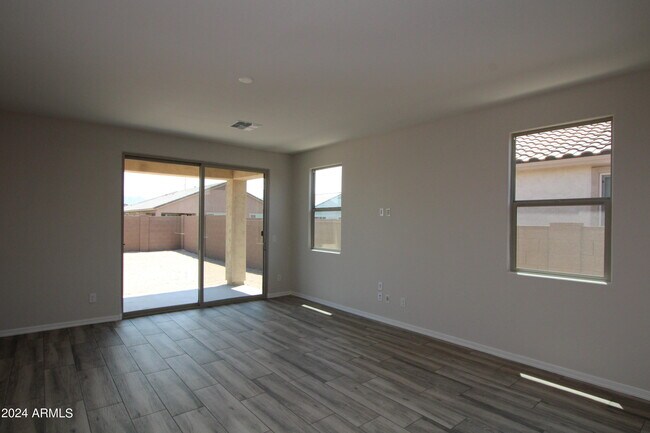 Building Photo - 7041 W Coles Rd