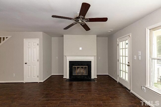 Foto del edificio - 4320 Bona Ct