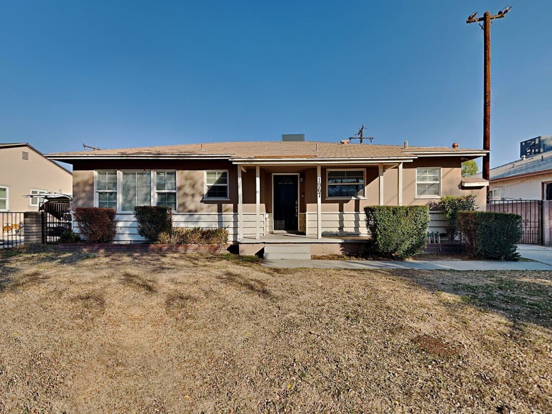 Primary Photo - 1976 San Gabriel St