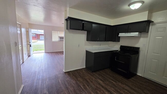 Photo - 4309 Woodedge Dr House