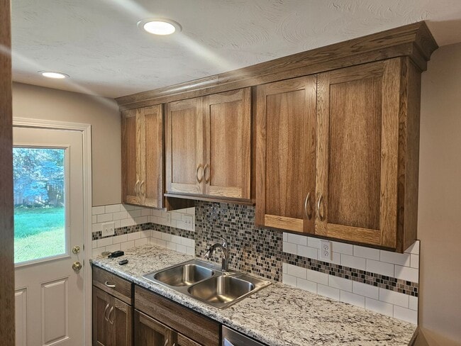 Building Photo - 1720-1722 High St