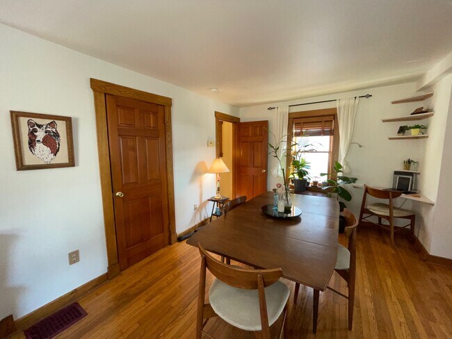 Foto del edificio - 418 Chautauqua St