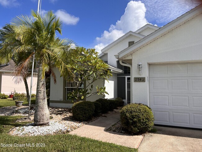 Foto del edificio - 2549 Addington Cir