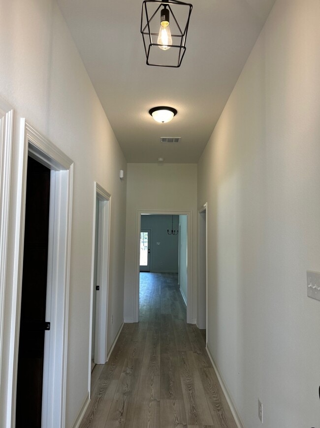 Foto del edificio - 41378 Rosewood Ln