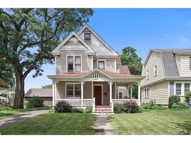 Building Photo - 1407 Hewitt Ave