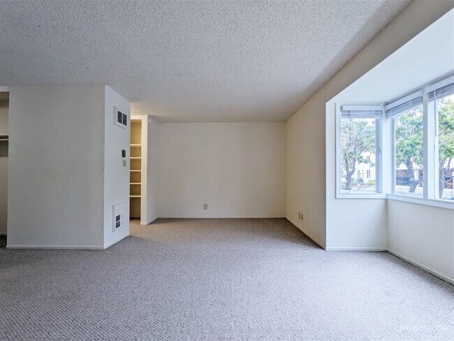 Building Photo - 1135 Ellis St