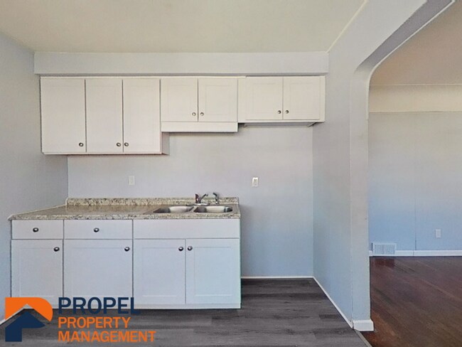 Foto del edificio - 7552 Chalmers Ave