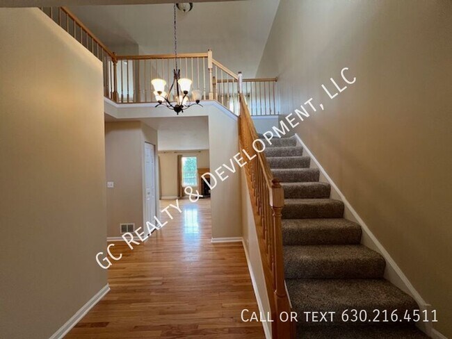 Building Photo - ***WOODLAND HILLS TOWNHOME / 2 BDRM - 3.5 ...