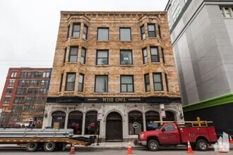 Building Photo - 324 S Racine Ave