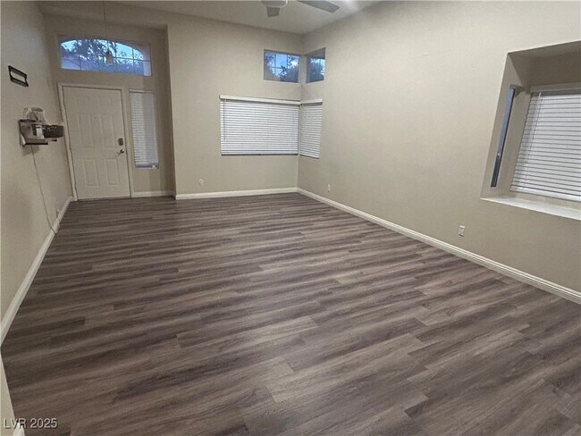 Building Photo - 8148 Tone St