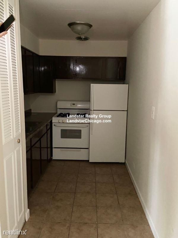 Foto del edificio - 5909 N Kenmore Ave