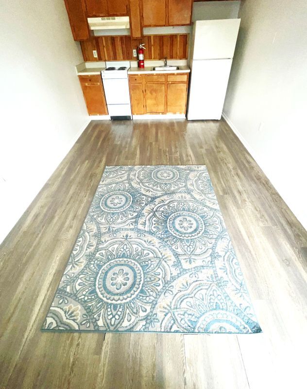 Foto del edificio - 705 Central Ave