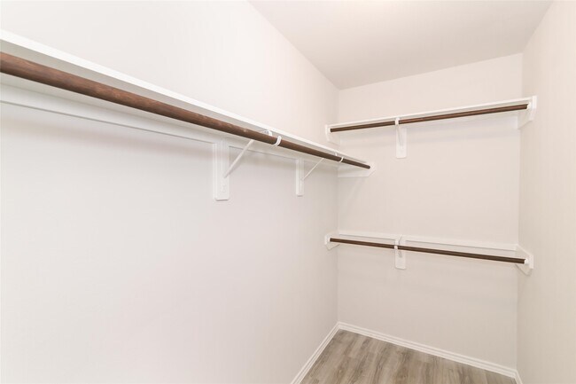 Foto del edificio - 24319 Borelli Dr