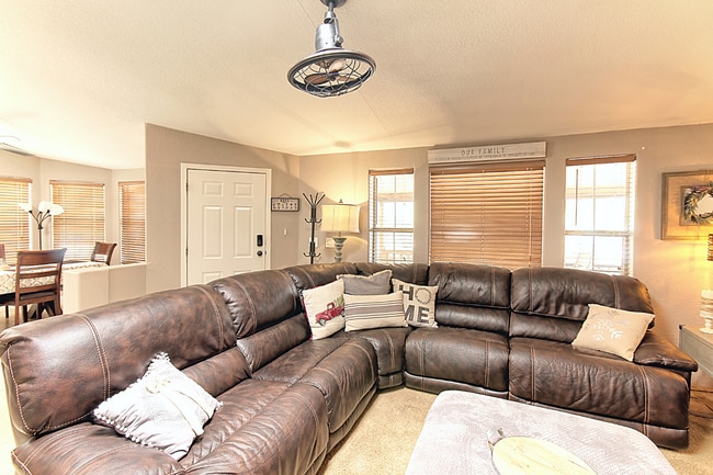 Building Photo - Furnished Two Bedroom Home