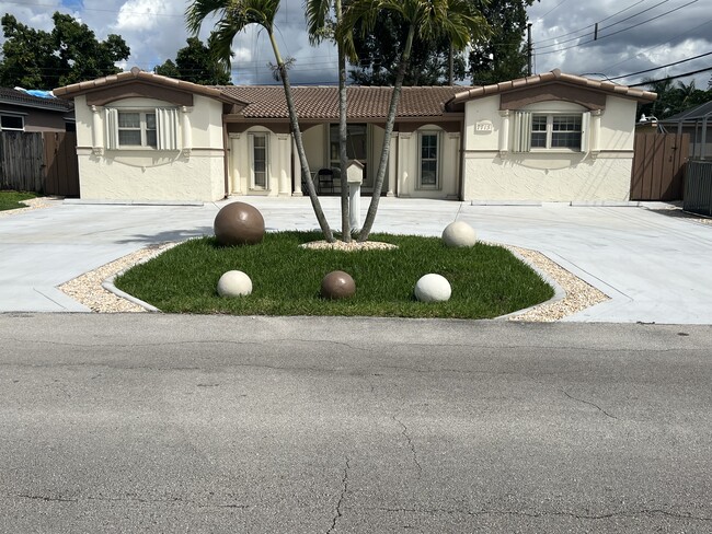 Photo - 7713 Biltmore Blvd House